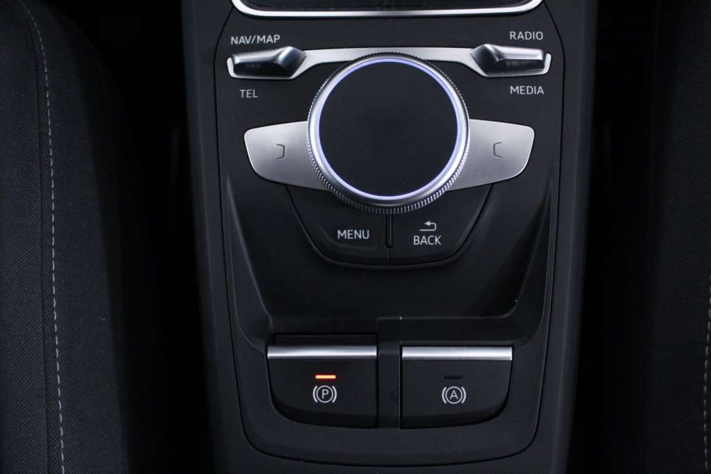audi-q2-2024-gasolina-999cc