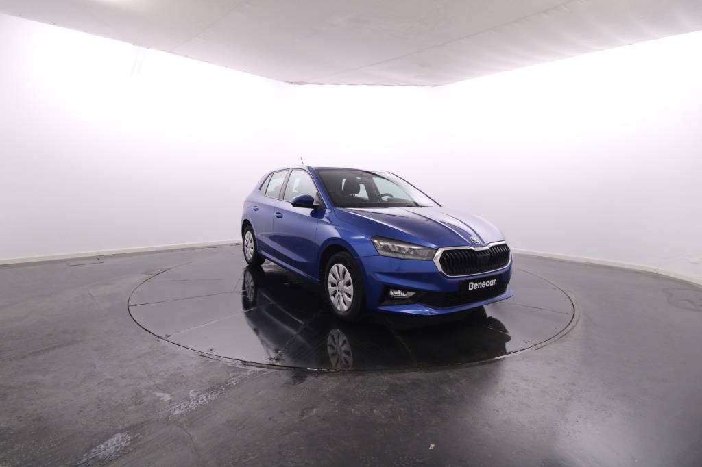 skoda-fabia-2023-gasolina-999cc