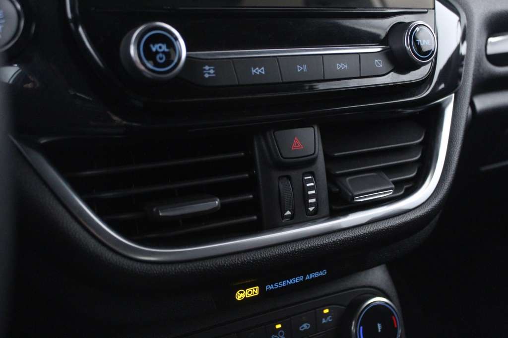 ford-fiesta-2023-gasolina-998cc