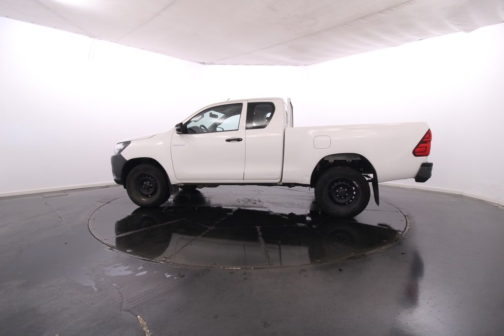 toyota-hilux-2020-diesel-2393cc