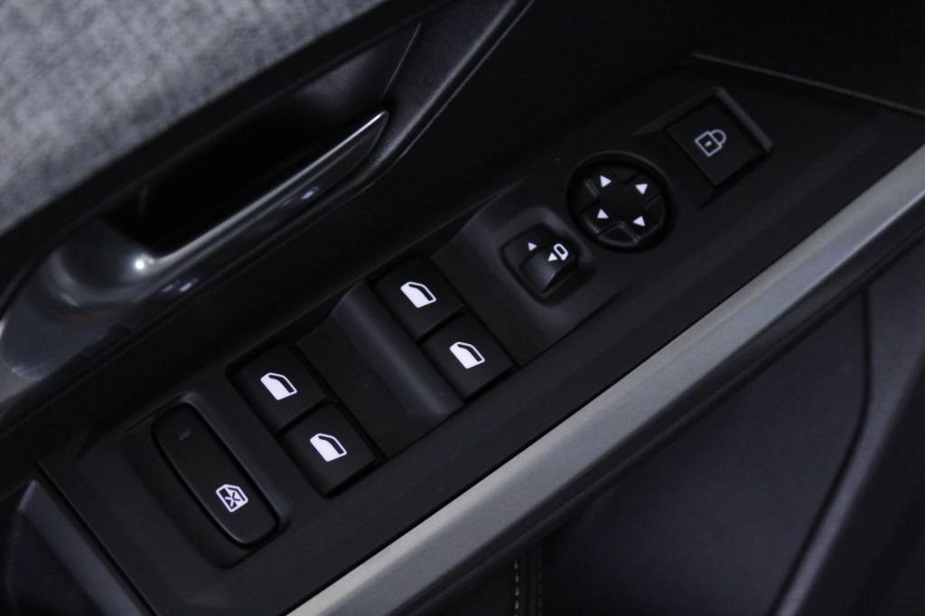 peugeot-3008-2025-hibrido-1199cc