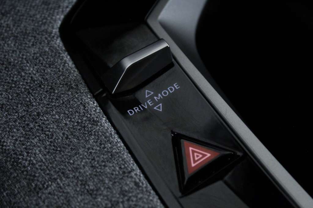 peugeot-3008-2025-hibrido-1199cc