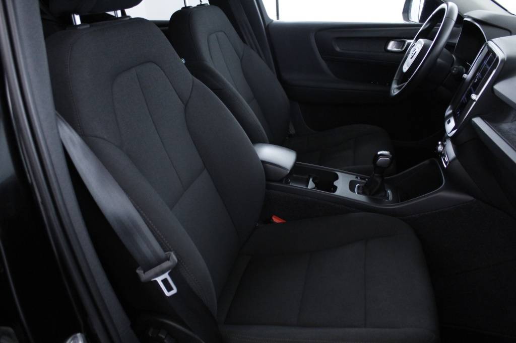 volvo-xc40-2022-gasolina-1477cc