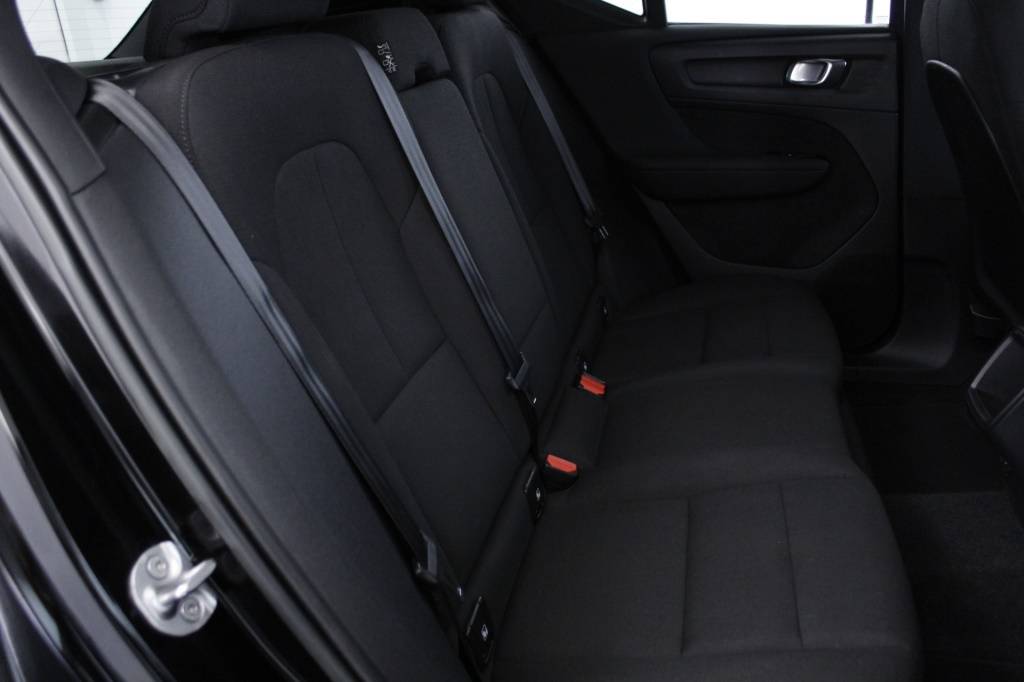 volvo-xc40-2022-gasolina-1477cc