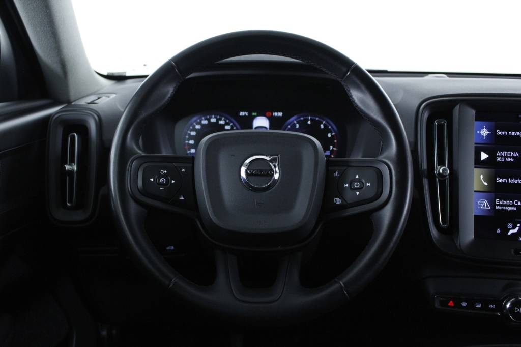 volvo-xc40-2022-gasolina-1477cc