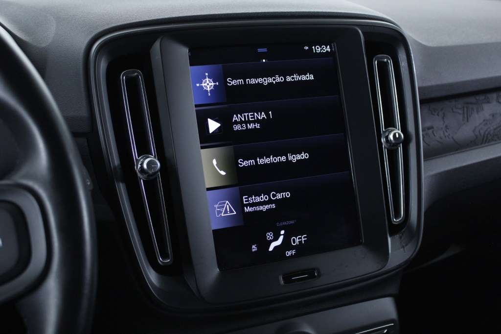 volvo-xc40-2022-gasolina-1477cc