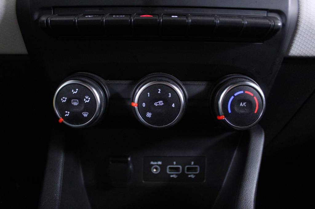 renault-clio-2023-gasolina-999cc