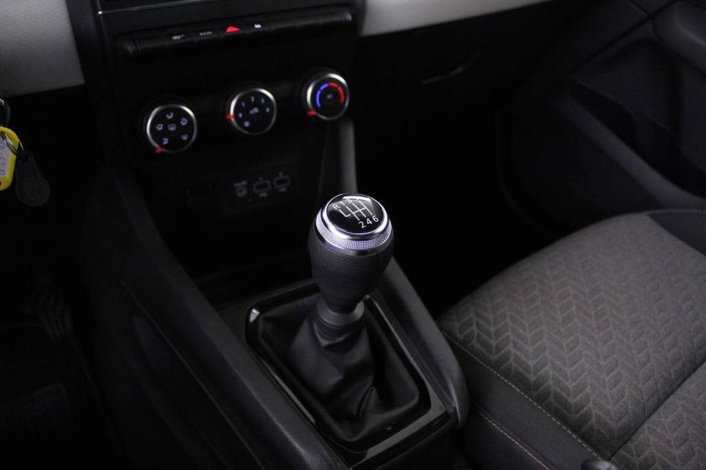 renault-clio-2023-gasolina-999cc