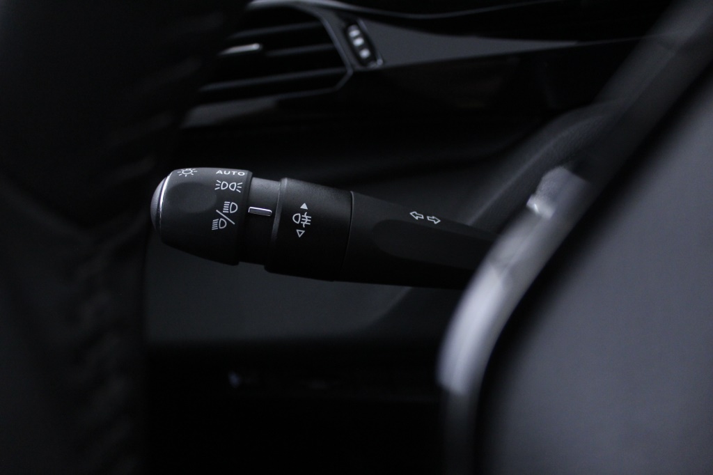 peugeot-308-2024-diesel-1499cc