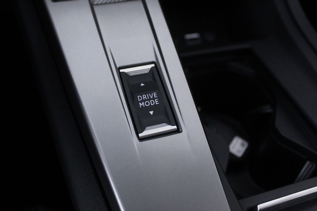 peugeot-308-2024-diesel-1499cc