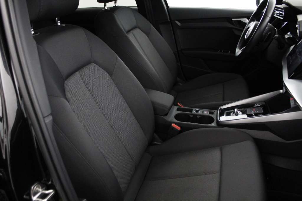 audi-a3-sportback-2024-diesel-1968cc