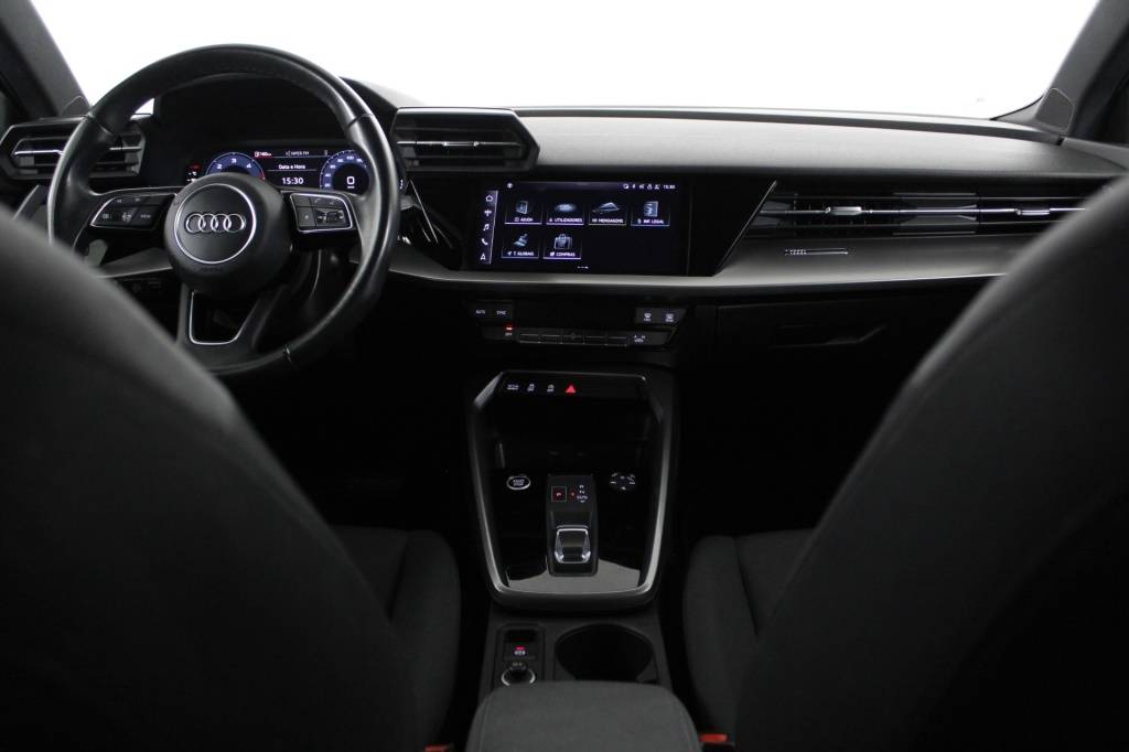 audi-a3-sportback-2024-diesel-1968cc