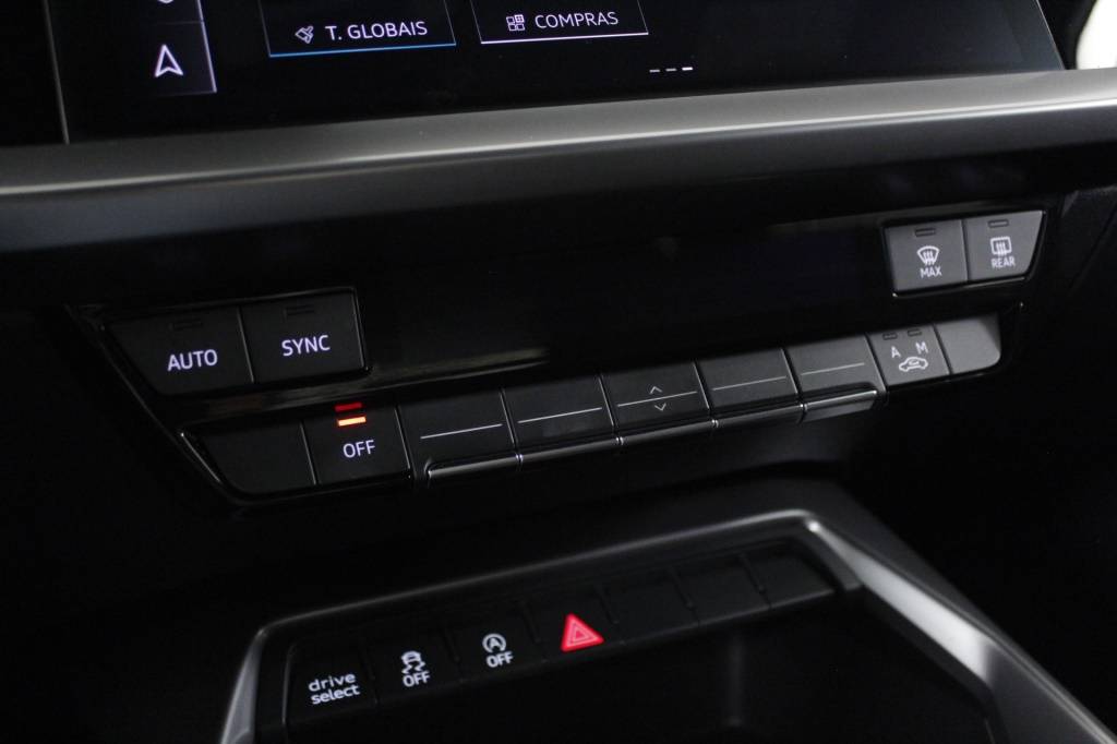 audi-a3-sportback-2024-diesel-1968cc