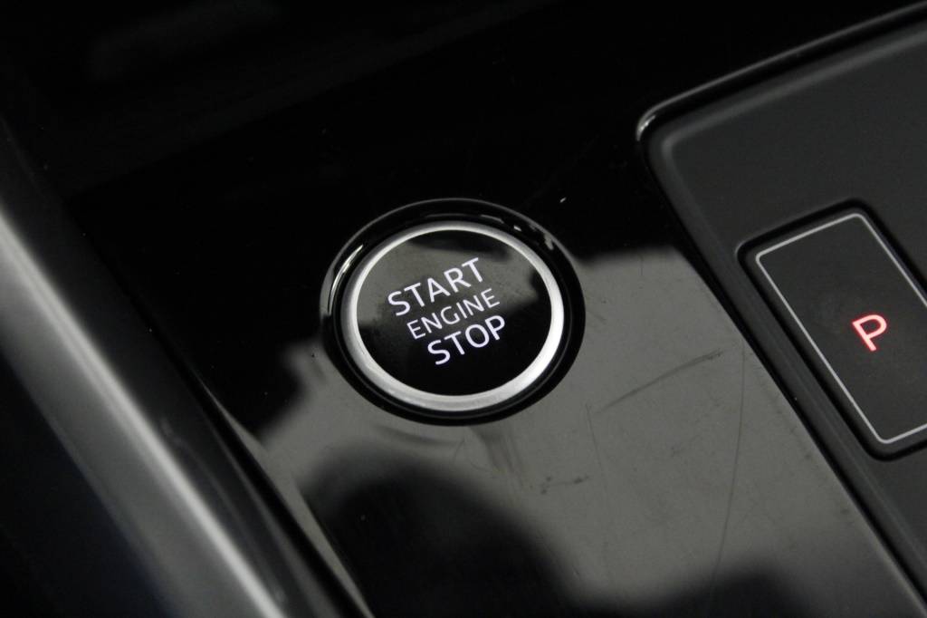 audi-a3-sportback-2024-diesel-1968cc