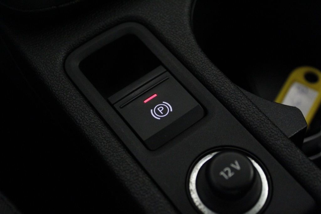 audi-a3-sportback-2024-diesel-1968cc