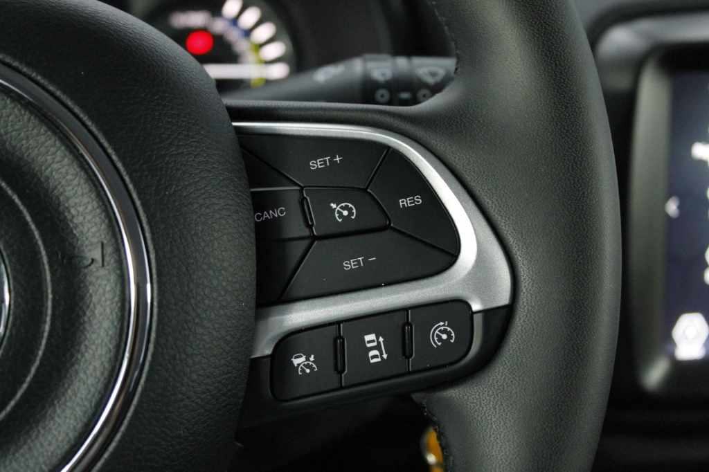 jeep-renegade-2023-hibrido-1332cc