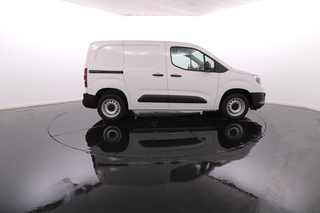 opel-combo-2024-diesel-1499cc