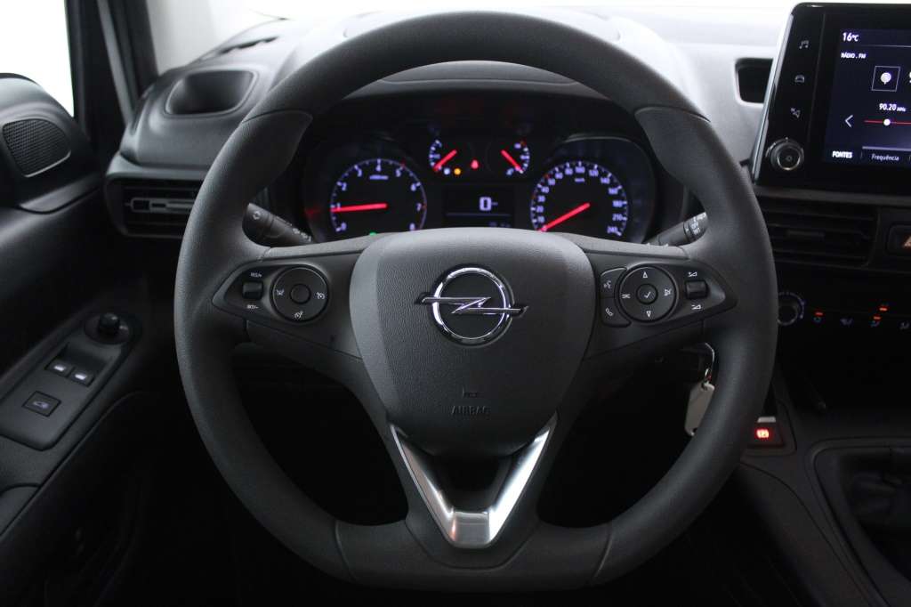 opel-combo-2024-diesel-1499cc