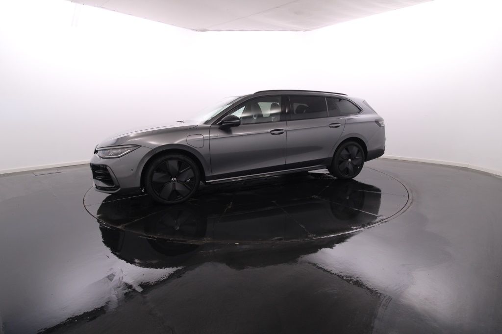 volkswagen-passat-variant-2024-hibrido-1498cc