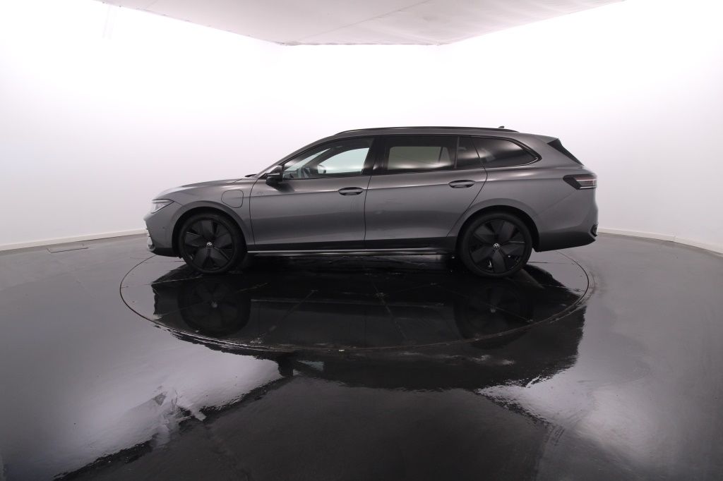 volkswagen-passat-variant-2024-hibrido-1498cc