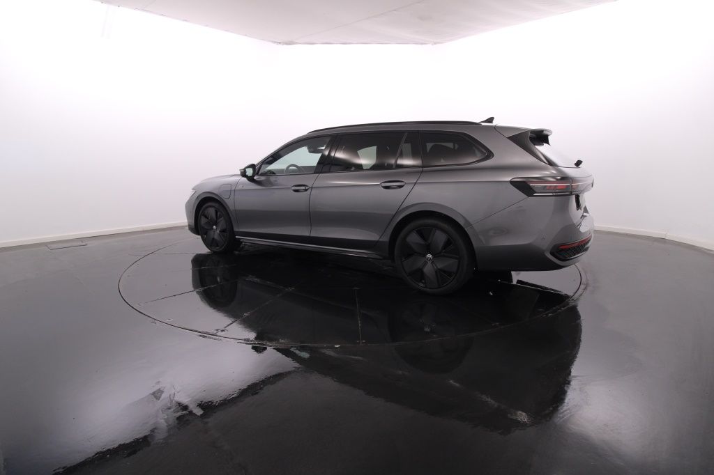 volkswagen-passat-variant-2024-hibrido-1498cc