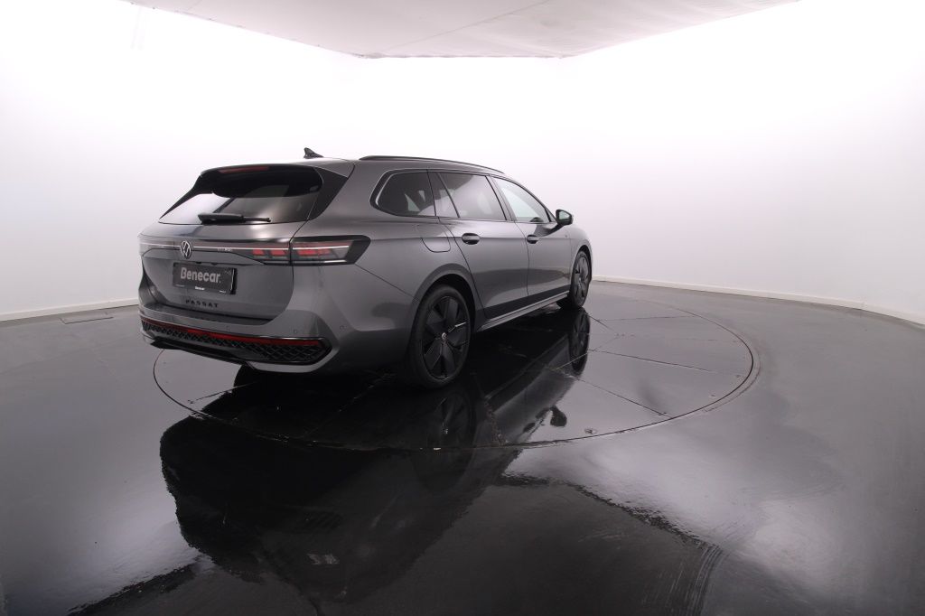 volkswagen-passat-variant-2024-hibrido-1498cc