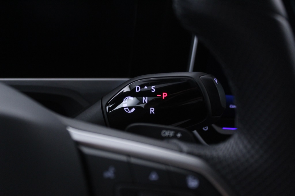 volkswagen-passat-variant-2024-hibrido-1498cc