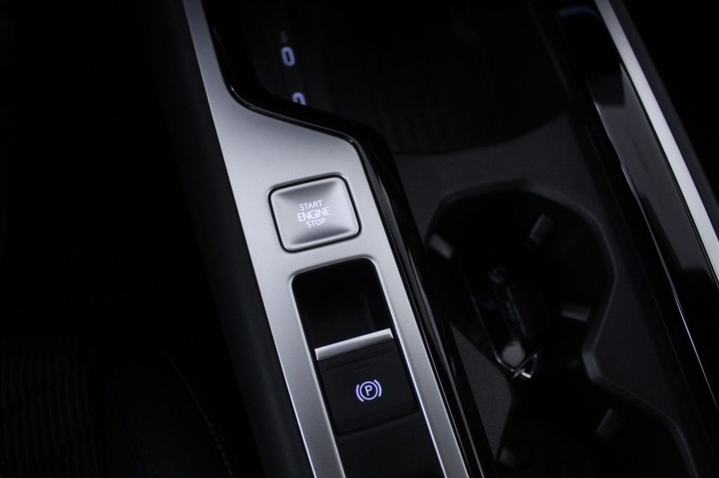 volkswagen-passat-variant-2024-hibrido-1498cc