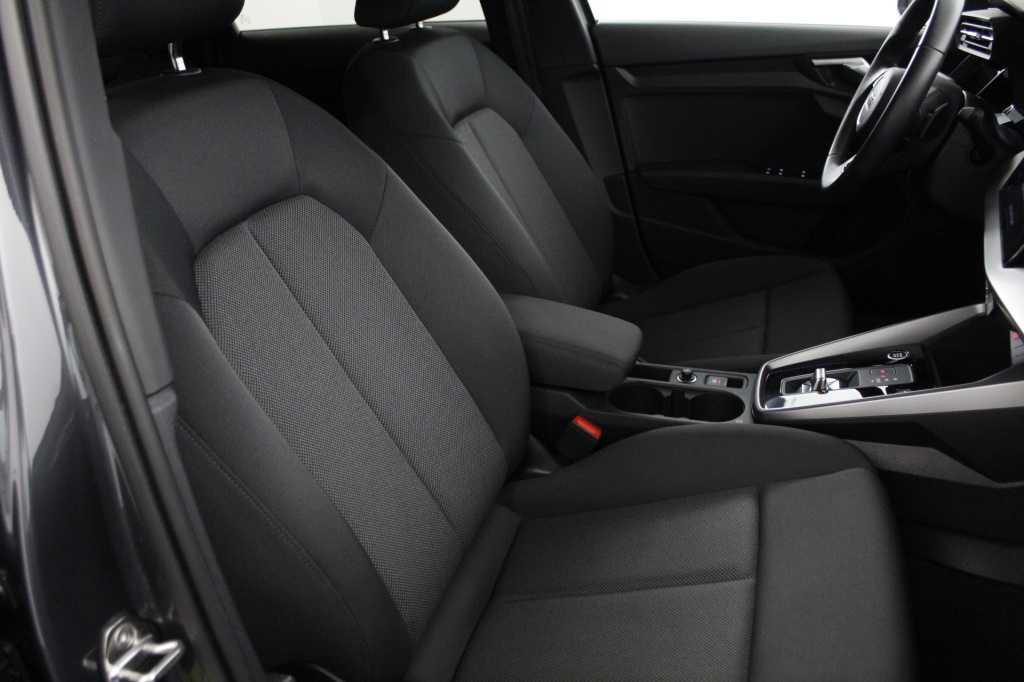 audi-a3-sportback-2024-diesel-1968cc