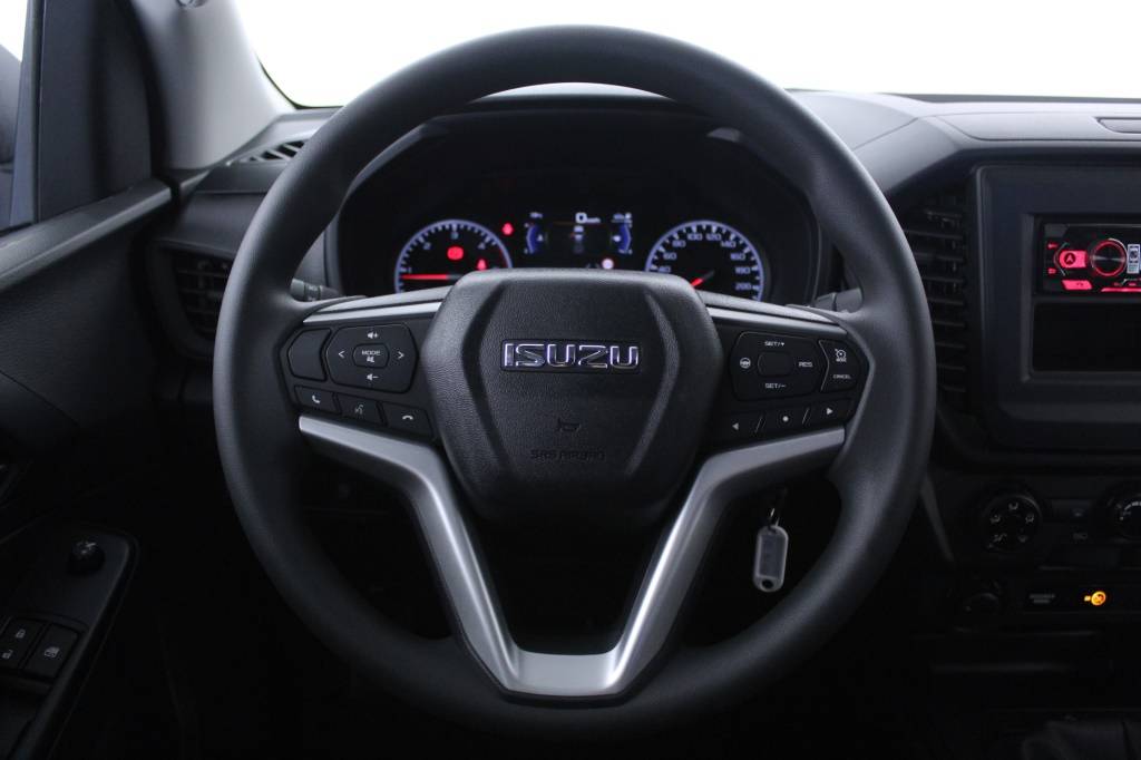 isuzu-d-max-2024-diesel-1898cc