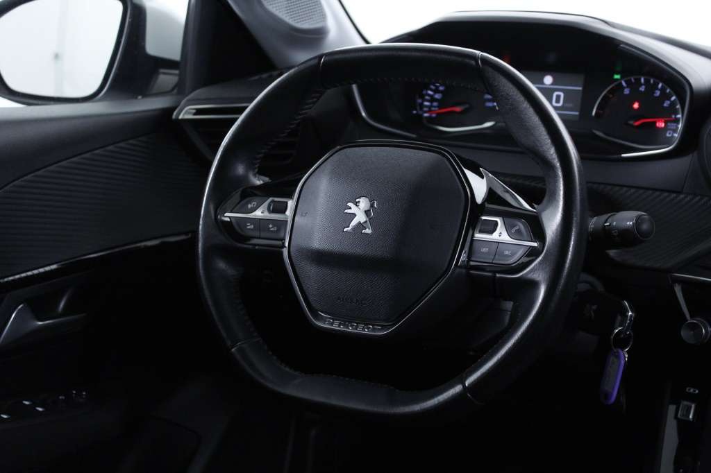 peugeot-208-2021-gasolina-1199cc