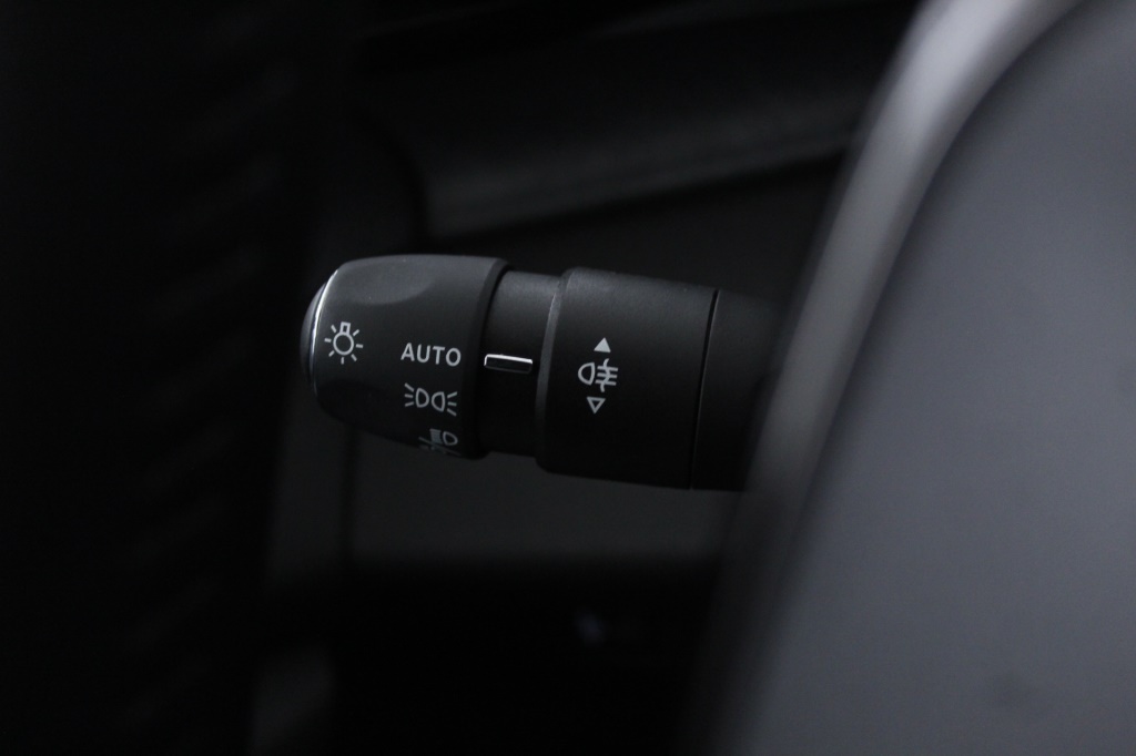 peugeot-308-sw-2024-gasolina-1199cc