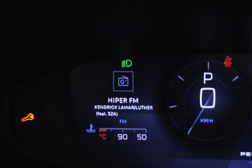 peugeot-308-sw-2024-gasolina-1199cc