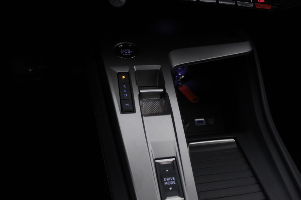 peugeot-308-sw-2024-gasolina-1199cc
