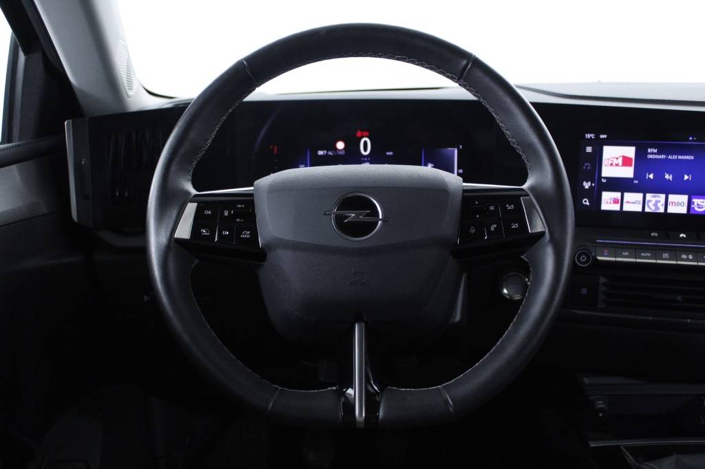 opel-astra-2023-gasolina-1199cc