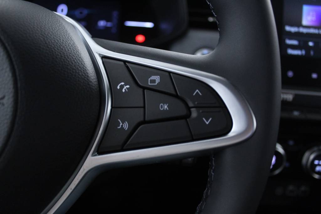 mitsubishi-colt-2024-gasolina-999cc