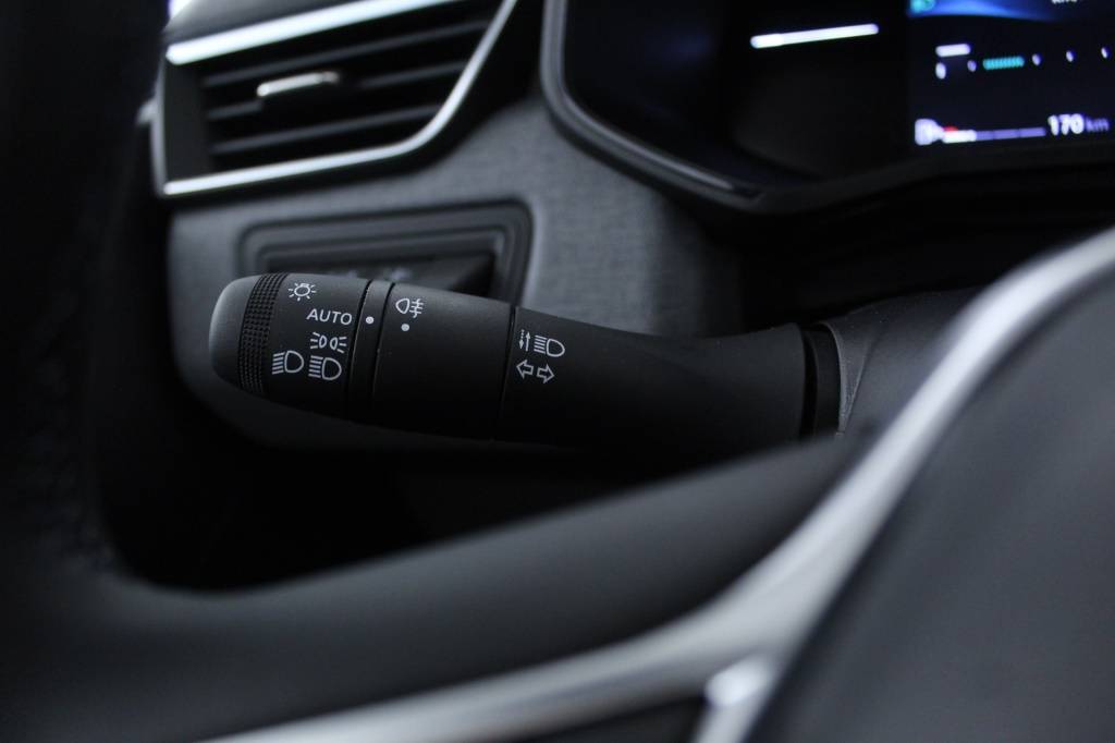 mitsubishi-colt-2024-gasolina-999cc