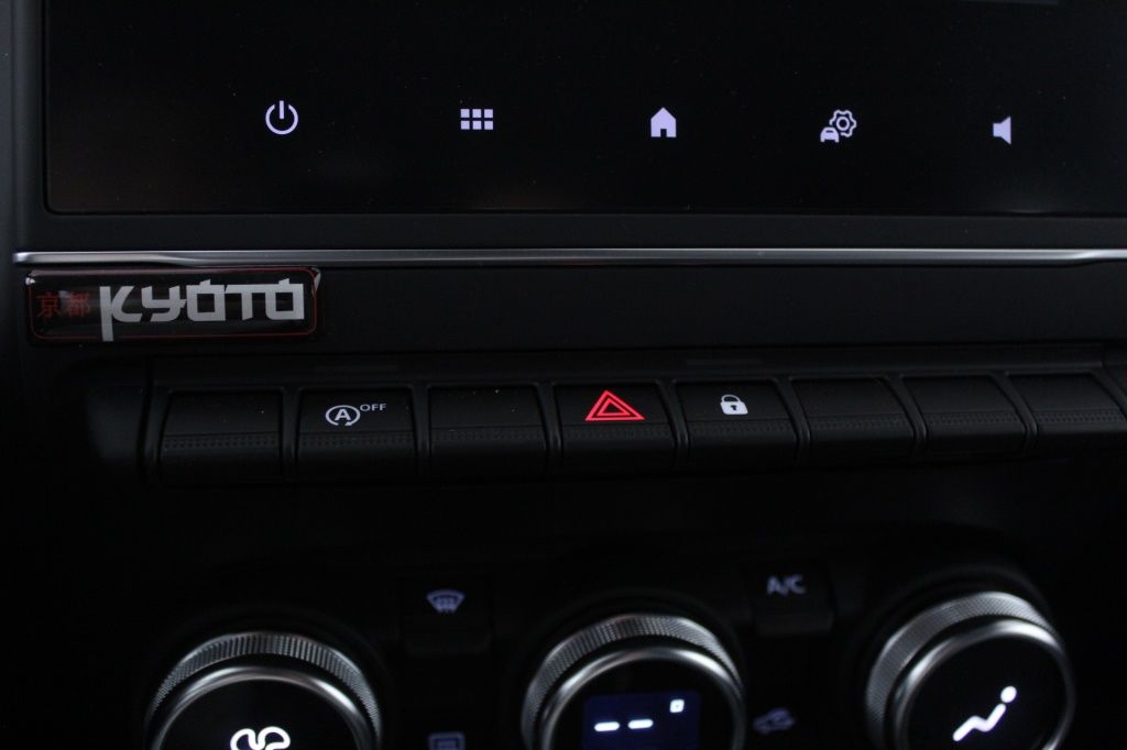 mitsubishi-colt-2024-gasolina-999cc