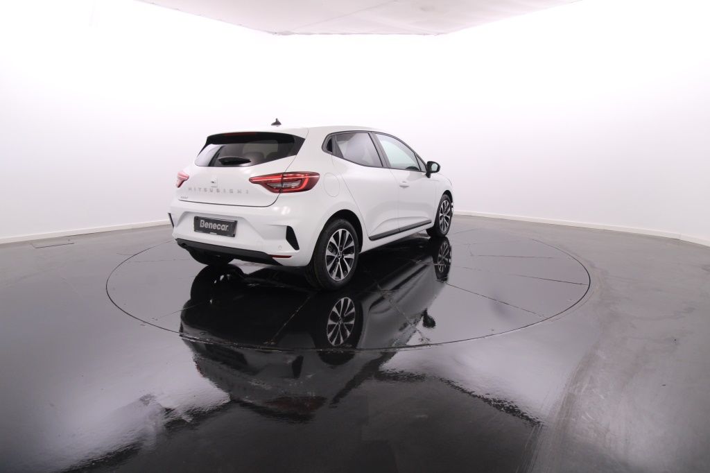 mitsubishi-colt-2024-gasolina-999cc