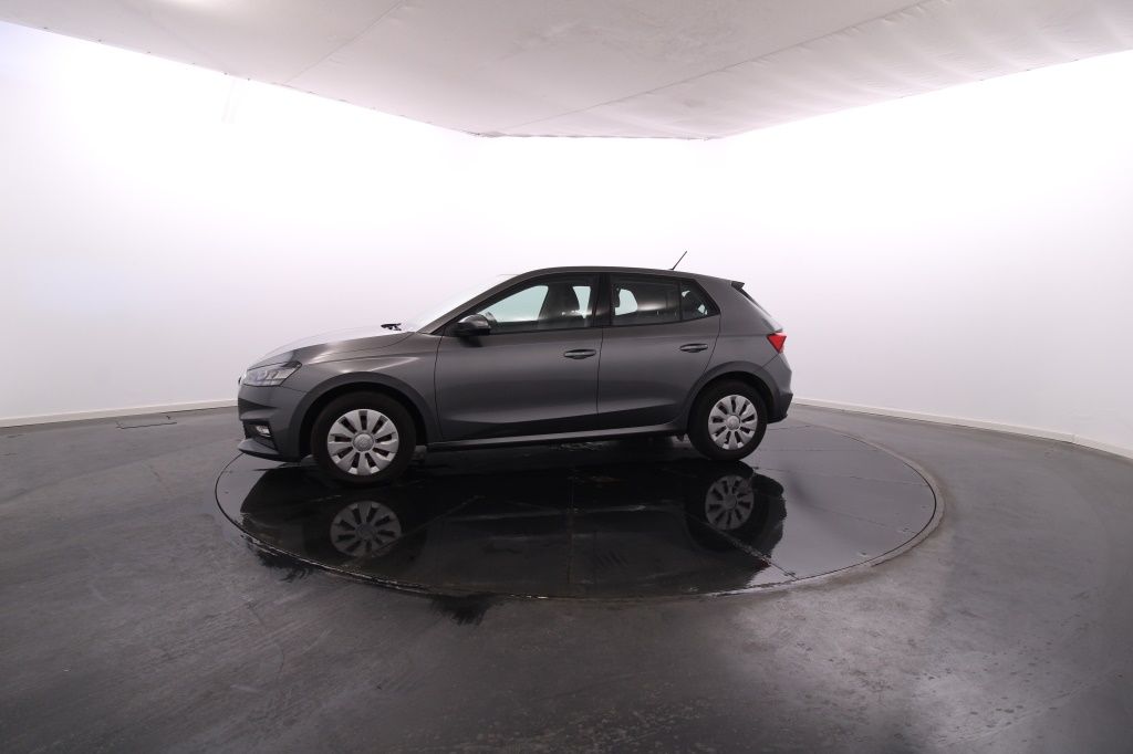 skoda-fabia-2023-gasolina-999cc