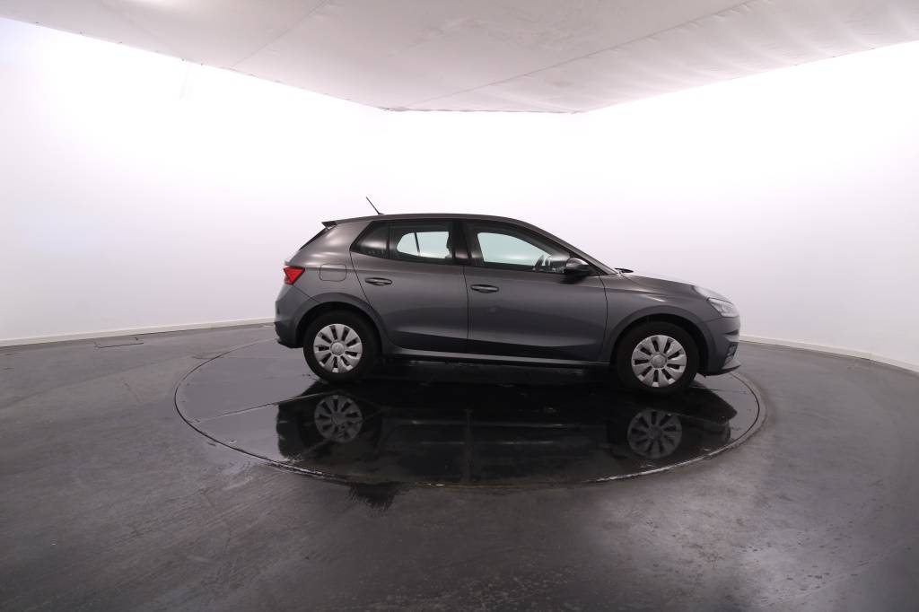 skoda-fabia-2023-gasolina-999cc