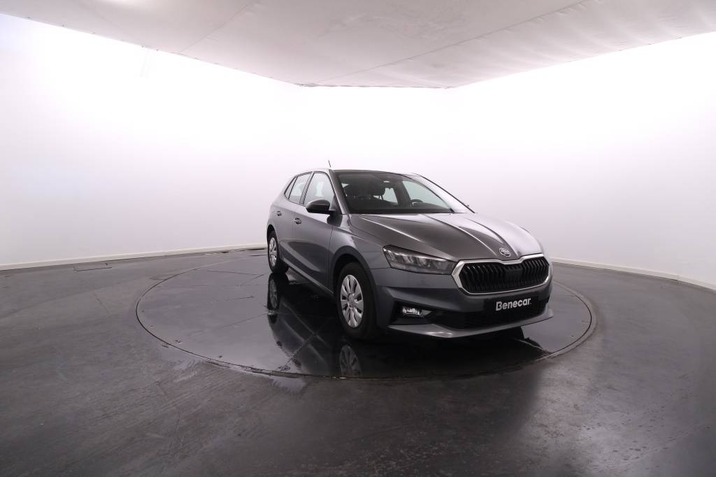 skoda-fabia-2023-gasolina-999cc