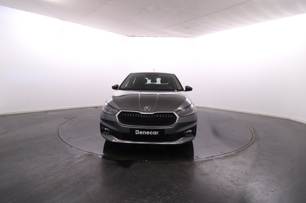 skoda-fabia-2023-gasolina-999cc