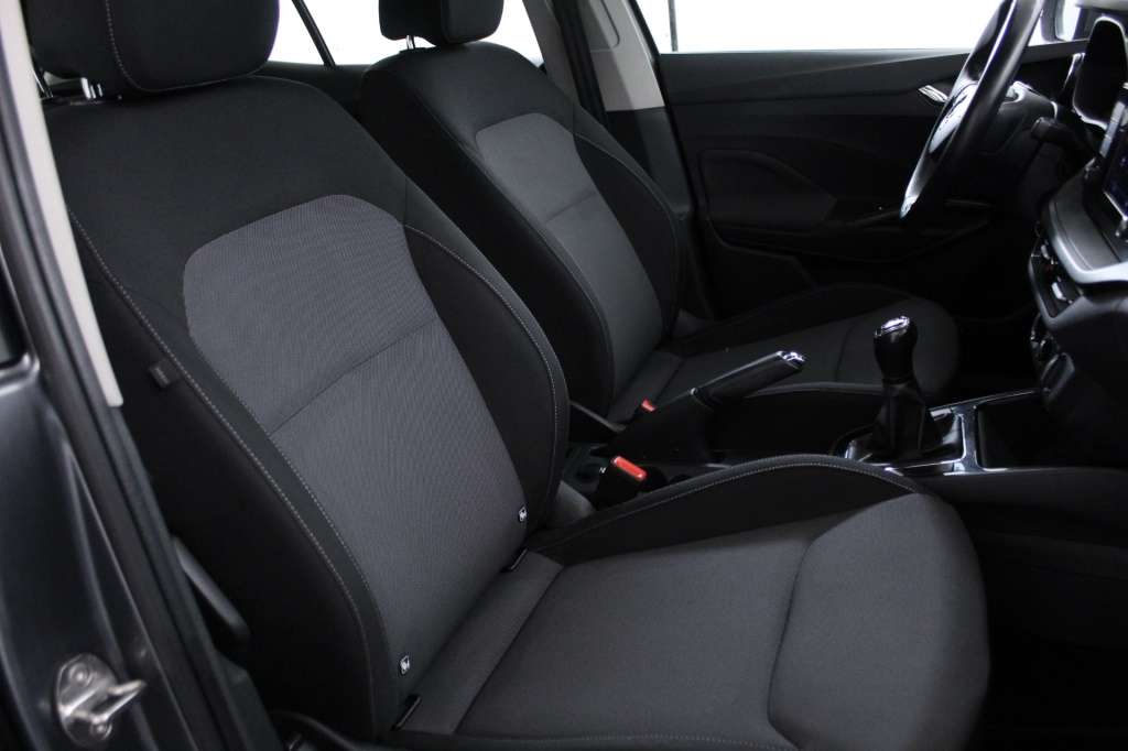 skoda-fabia-2023-gasolina-999cc