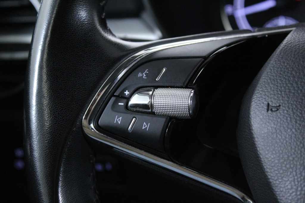 skoda-fabia-2023-gasolina-999cc
