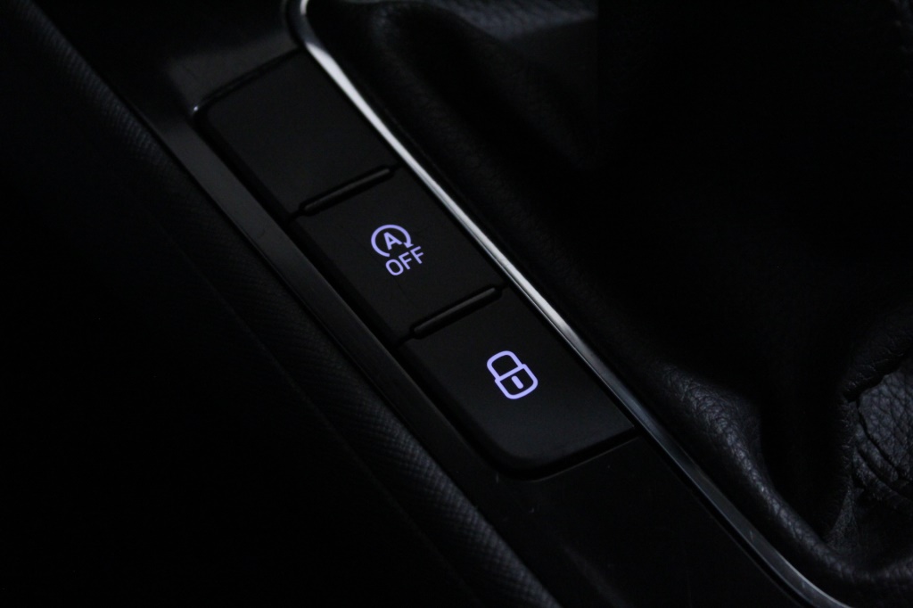 skoda-fabia-2023-gasolina-999cc