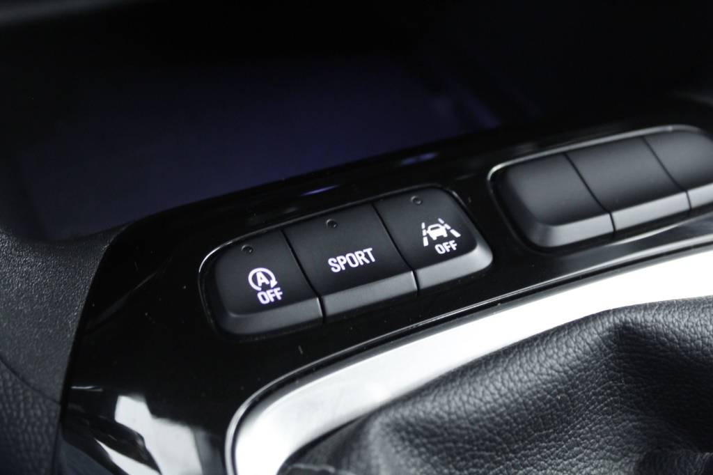 opel-corsa-2024-gasolina-1199cc