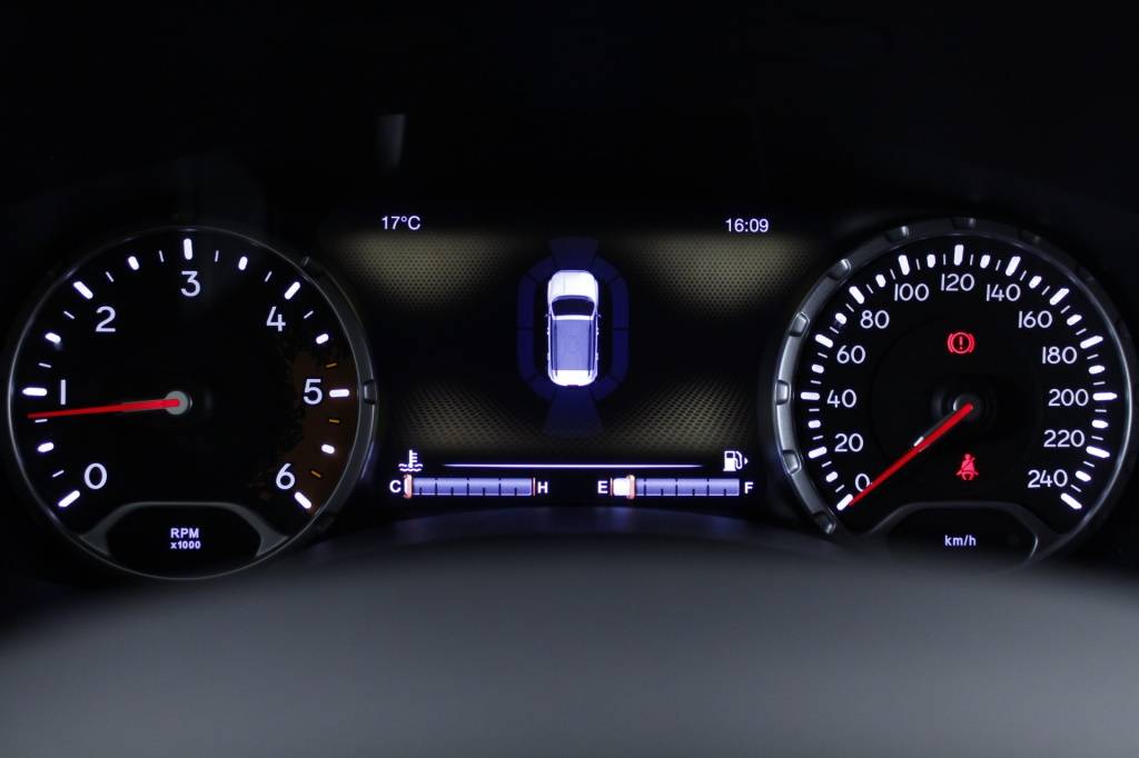 jeep-renegade-2018-diesel-1598cc