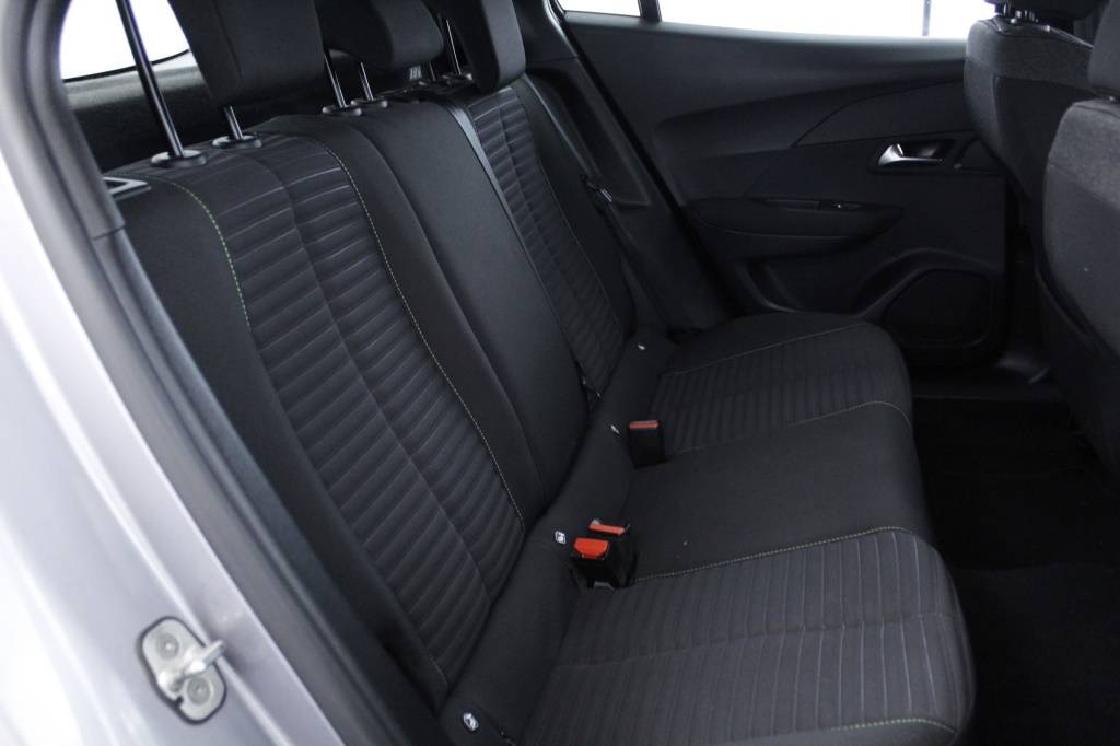 peugeot-2008-2024-gasolina-1199cc