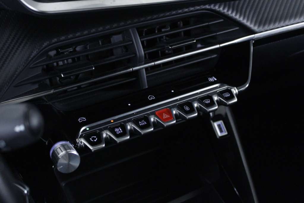 peugeot-2008-2024-gasolina-1199cc